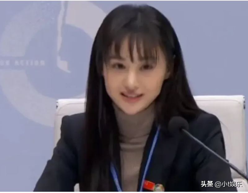 有种“整容”叫郑爽出席联合国，强制要求卸妆后，素颜美成楚雨荨