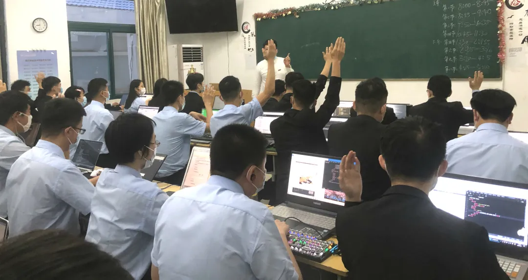 饮食讲究全面营养,教育也要!添加糖、盐和钙是很好的教育