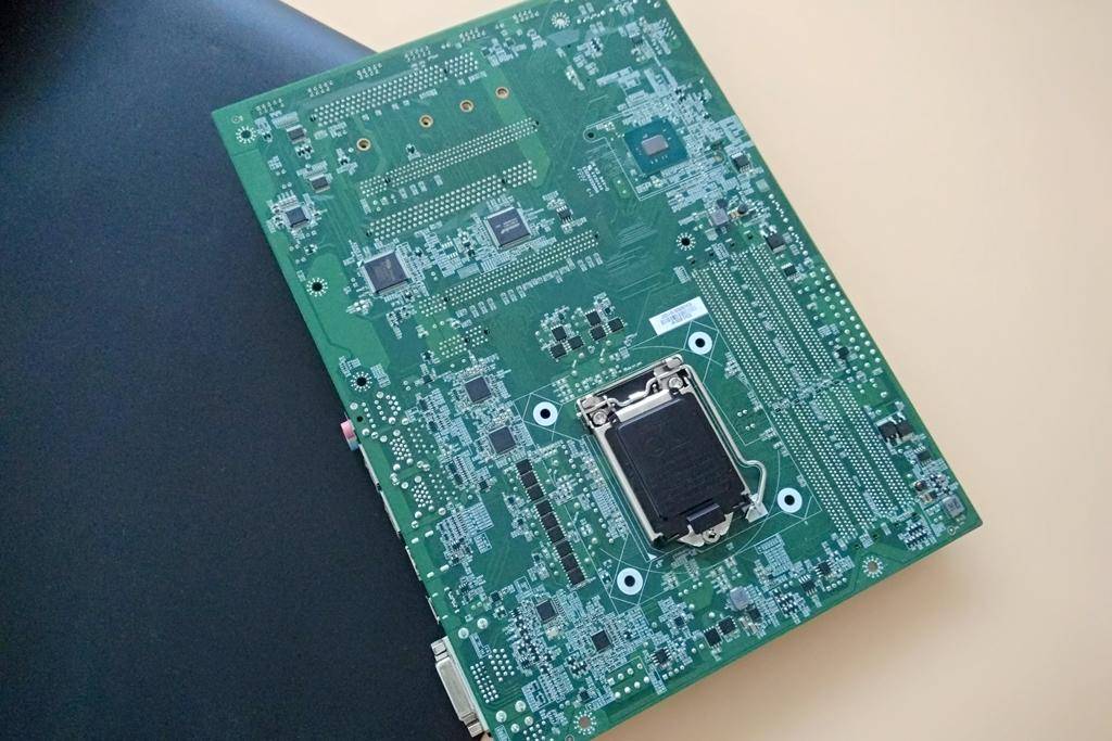 益德CPU反装双极主板 给你带来全新散热的空间