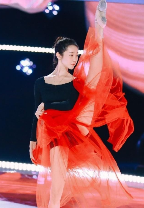 创3练习生不化妆就训练，刘些宁真实颜值曝光，