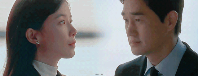 一手好牌打得稀烂，说的就是她吧