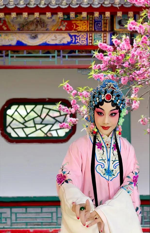 梅燕金声——专访北京京剧院优秀青年“梅派”演员白金