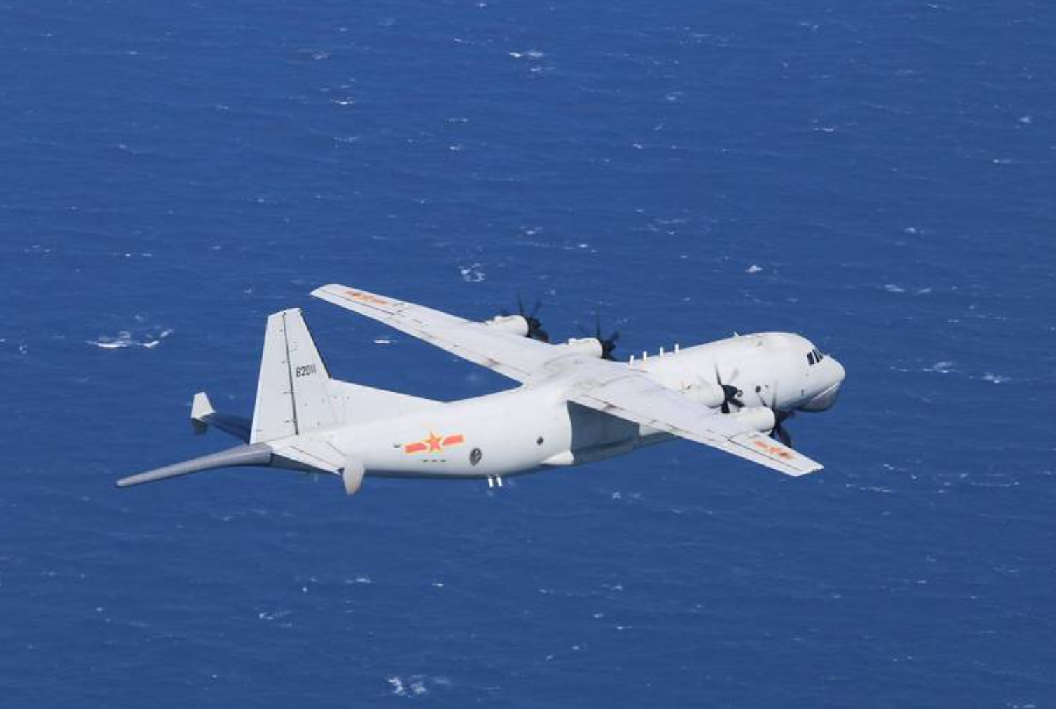 每小時一次！ 解放軍機今日巡台10次此前曾警告台軍�你們很快就能適應了�