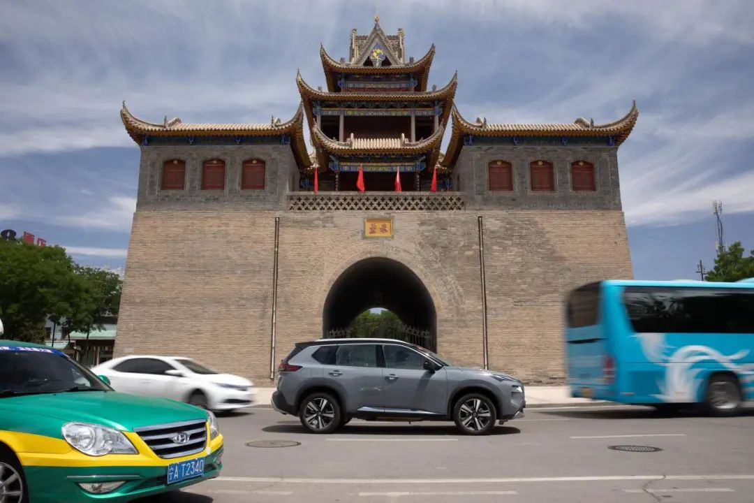 动力强、四驱更强的城市SUV！试驾全新一代奇骏