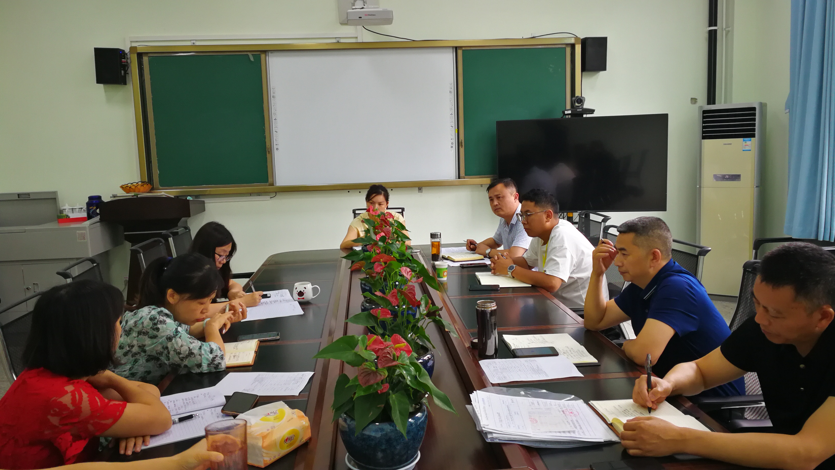双流实小（东区）迎接巴塘县竹巴龙小学副校长英扎跟岗学习报道