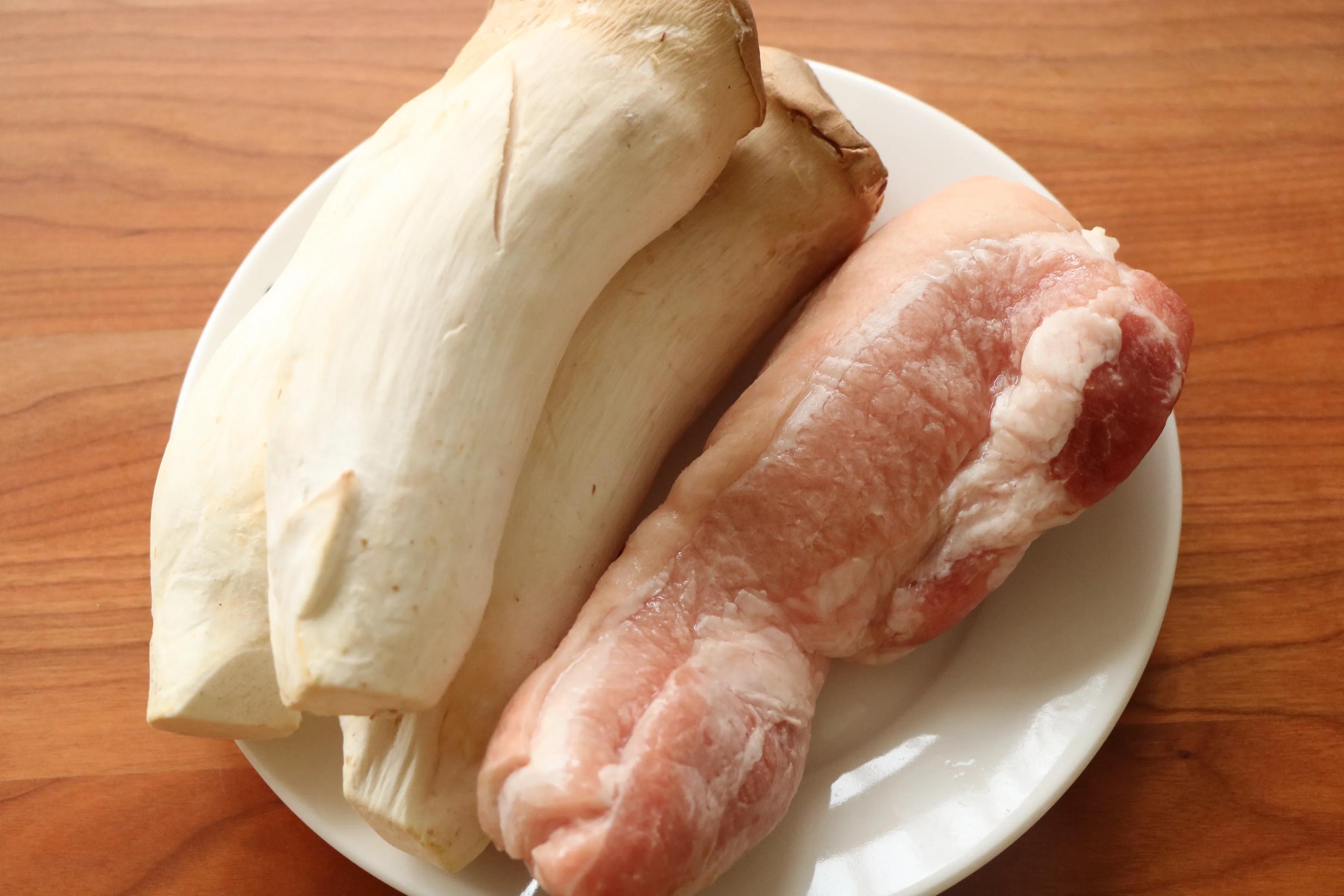 立夏了，這樣的小炒菜要多吃，葷素搭配，營養下飯，孩子超愛吃