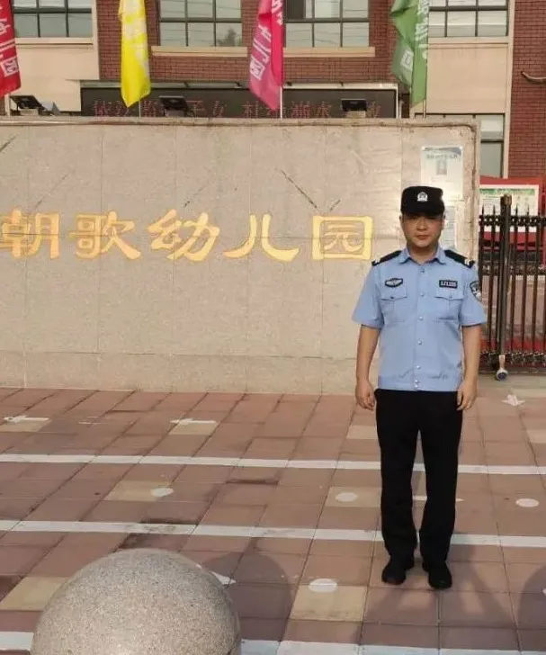 重庆|开学第一课 | 重启“护学岗”，我们同步“开学”啦！