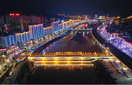 甘肃省武都区：武都夜色——桥的浪漫