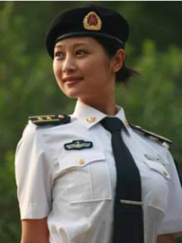 图片详解：建国以来，人民解放军经历的15次军服变迁发展历程