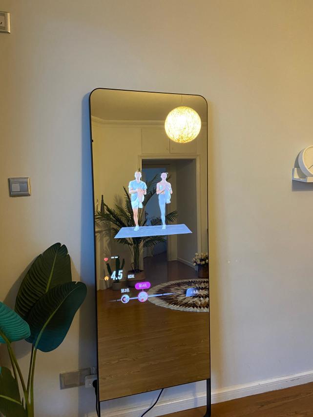 我家的镜子有点酷，FITMORE智能健身镜体验分享