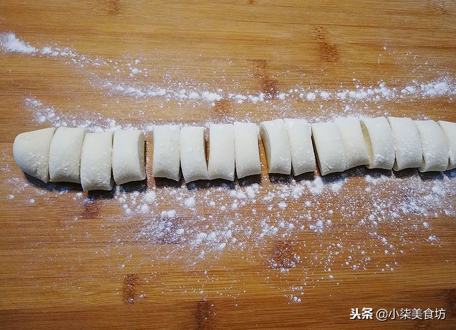 图片[9]-三鲜蒸饺家常做法 开水一烫 不用饧面 皮薄馅大 咬一口很过瘾-起舞食谱网