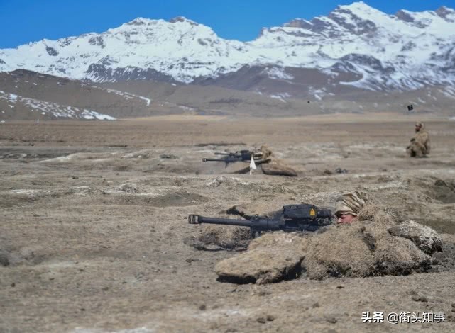 我军“狙击神器”上高原战训，千米距离打进窗户，对手要“哭死”