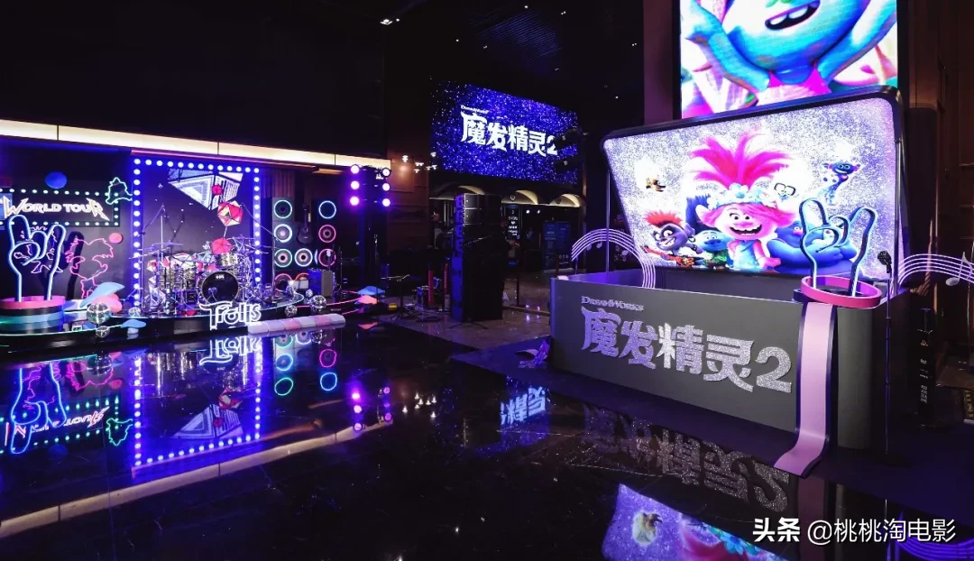 《魔发精灵2》回归,你准备好去电影院里抖腿了吗?