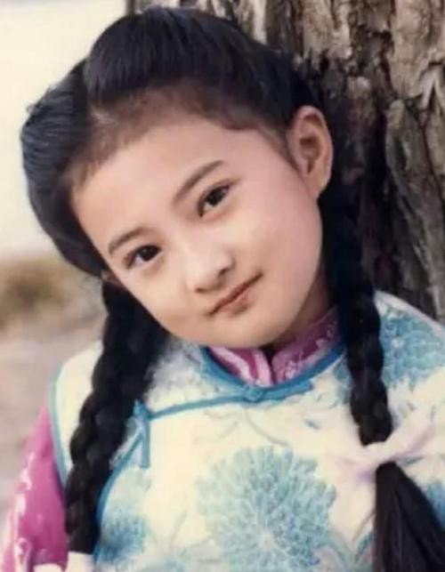 侯高俊杰：9岁搭档周杰伦上春晚，为成名父母卖房，他现状如何？