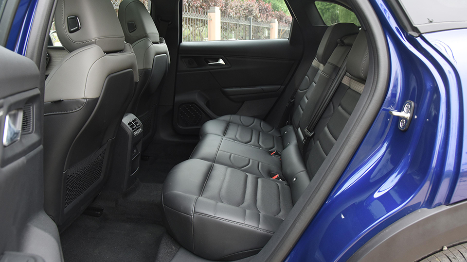 中配决定销量，凡尔赛C5 X价格猜想+购车手册