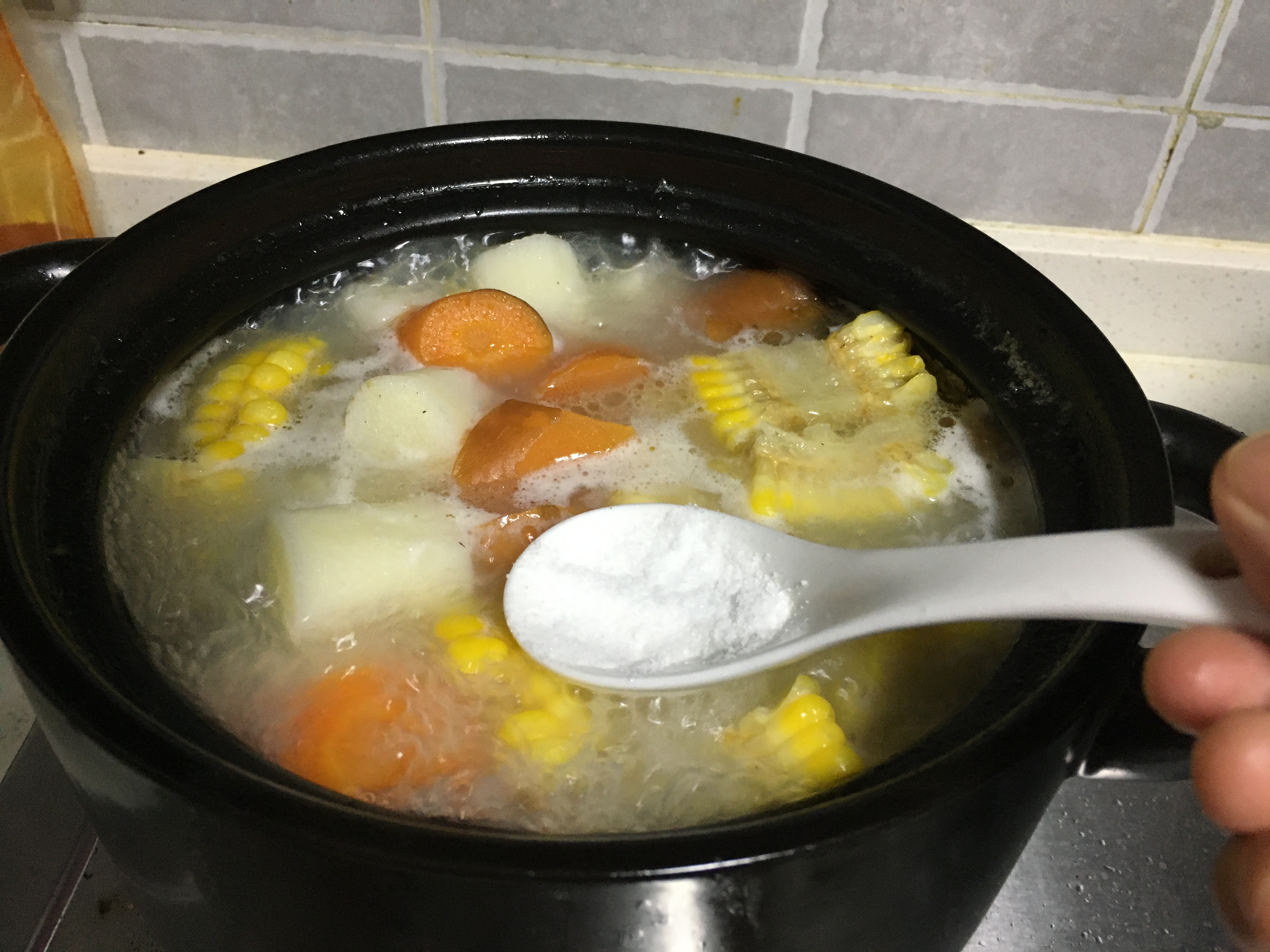 A must-have soup in autumn, teach you to do this, the soup is rich and not greasy, and those who don’t like soup will fall in love with it.