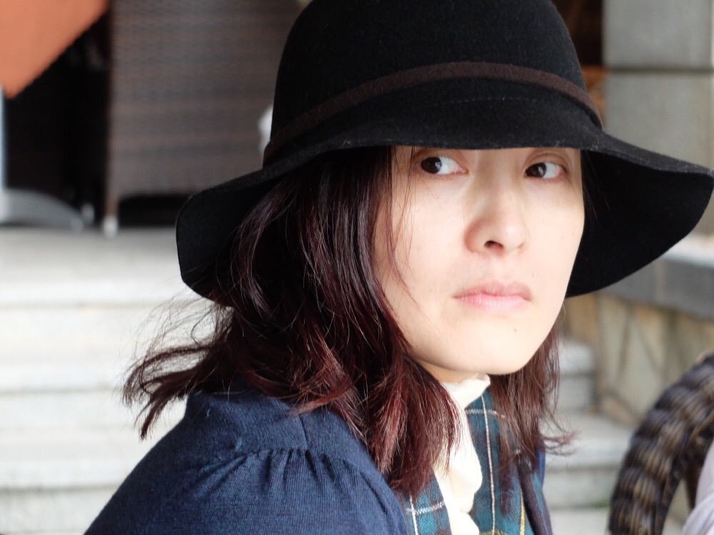 “可云”徐露：当红时隐退，嫁大7岁老公，46岁和17岁女儿似姐妹