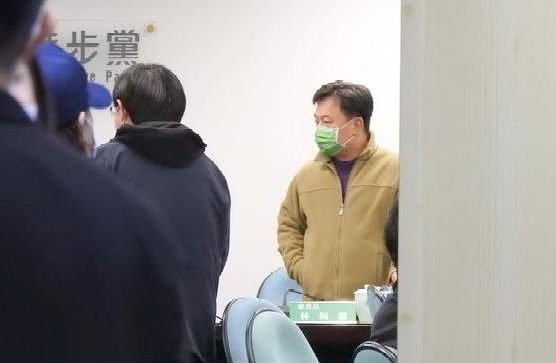 費鴻泰接國民黨團總召民進黨預估未來可能常上街頭