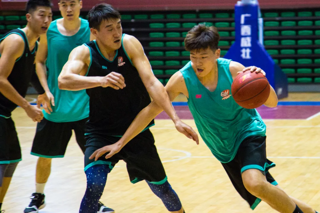 广西威壮篮球俱乐部举行2020年NBL赛前媒体开放日活动