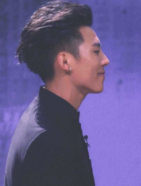 恋情|高嘉朗公开恋情曾多次称自己单身 评论区却翻车了