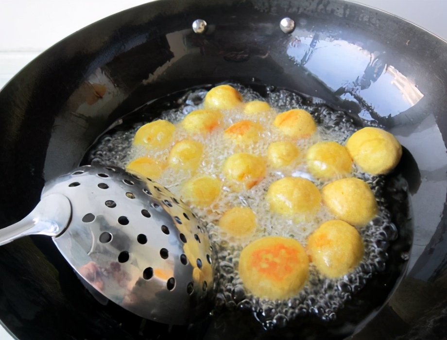 图片[5]-炸红薯丸子的做法步骤图 难怪丸子会发硬-起舞食谱网