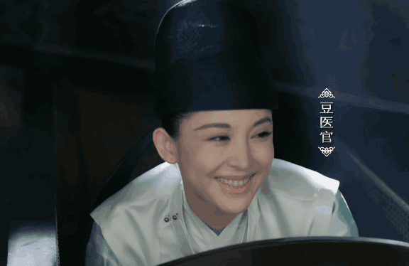 “五官乱动”和“五官灵动”的区别，真的是没有对比就没有伤害