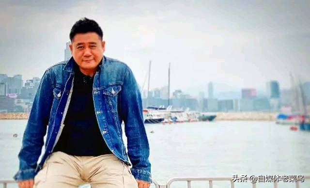 52岁金牌配角麦长青，曾被骗事业跌落，如今转型