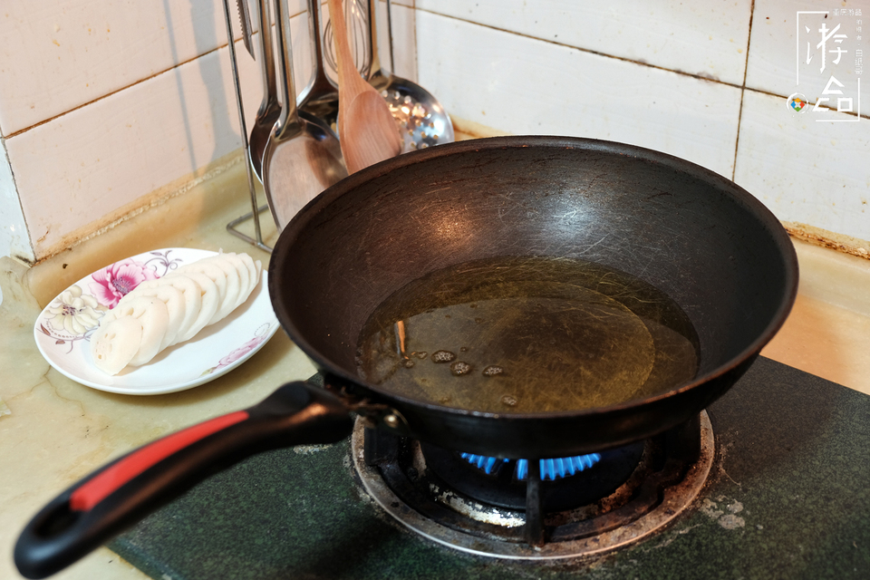 油炸莲藕遇上重庆小面，最简单的烹饪方式，比炖汤简单太多