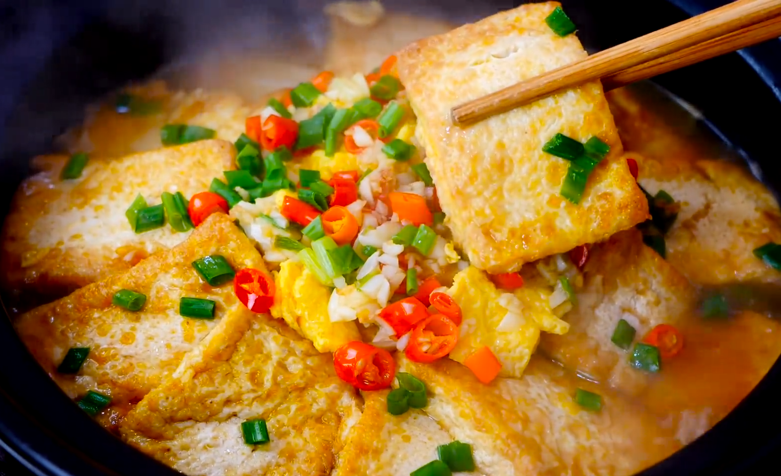 The cabbage tofu is super delicious. The chef teaches you this technique. There is no soup left in the pot. Collect it.