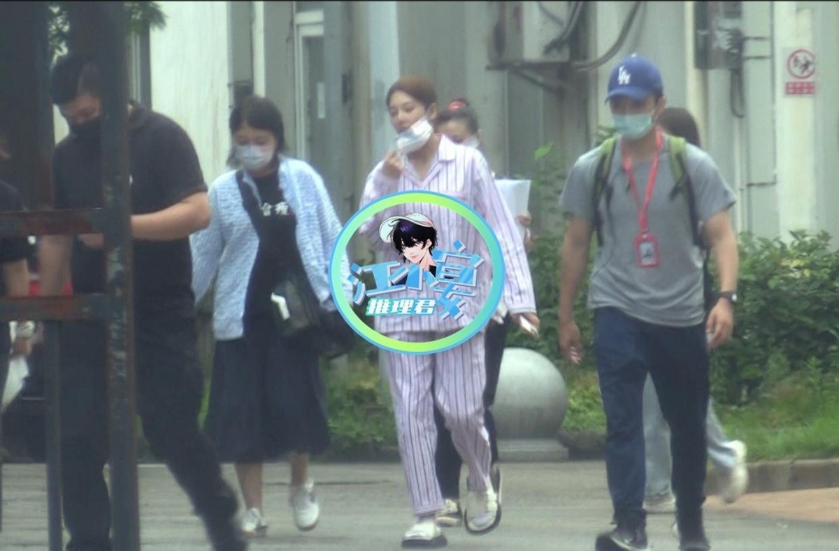 张雨绮与绯闻男友录节目，两人同框画面甜蜜，男方比女方小8岁