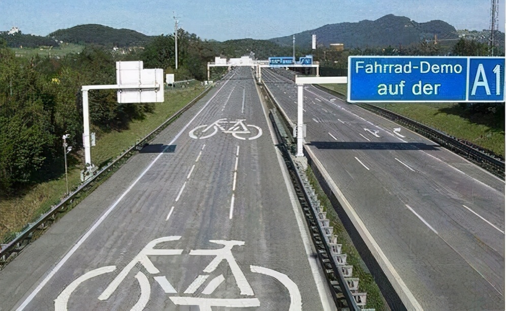 德學者：中國人真單純，連自行車高速都沒有，還敢自稱基建大國？