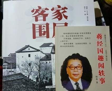 阳春不愧是 江西文坛长青树  论个人风格他的 作品和为人尽显赣南客家风骨！