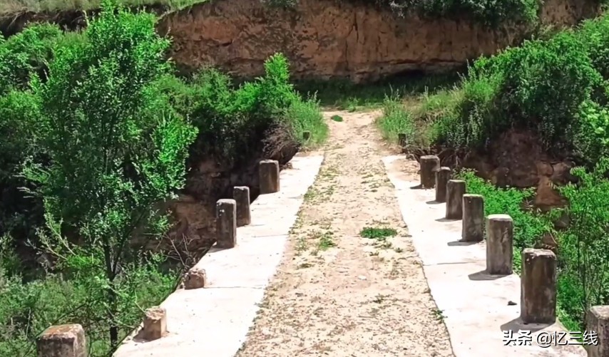 甘肃废弃的军工厂，处在深山密林之中，虽已破