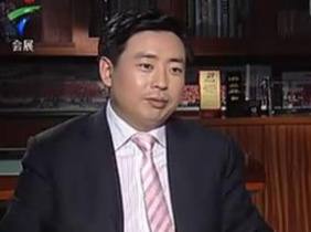 湖北放牛娃叶国富，中专毕业，靠卖小饰品挣下242亿身家，凭啥