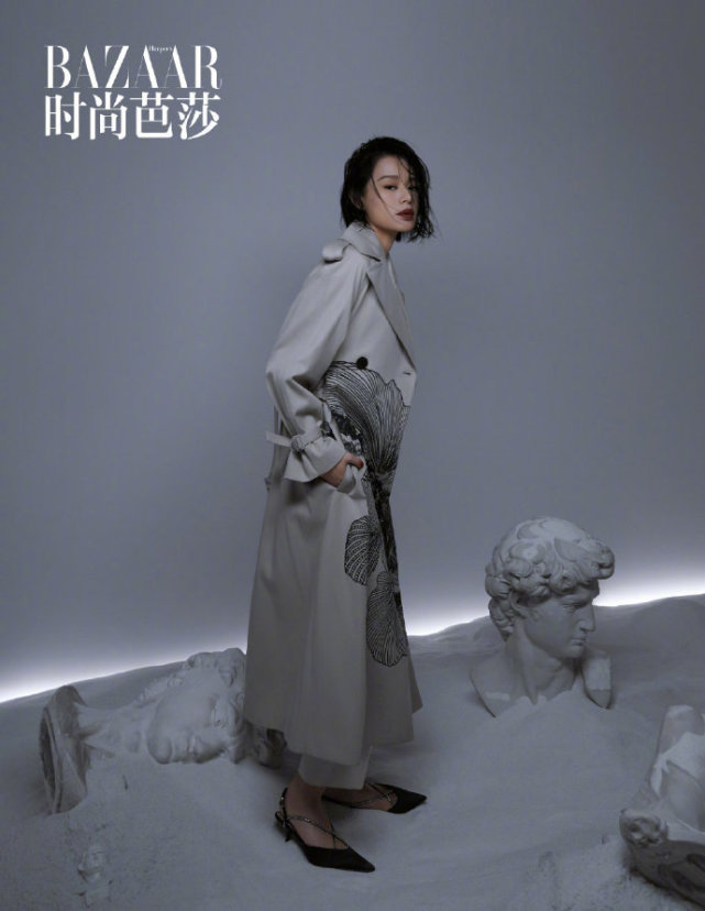 胡杏兒曬一家五口官宣三胎得子，奕霆奕霖初現弟控屬性超有愛