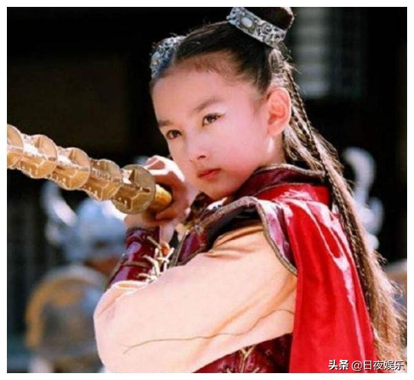 12位還活躍在娛樂圈的童星們：有人烈日當(dāng)空，有人冉冉升起