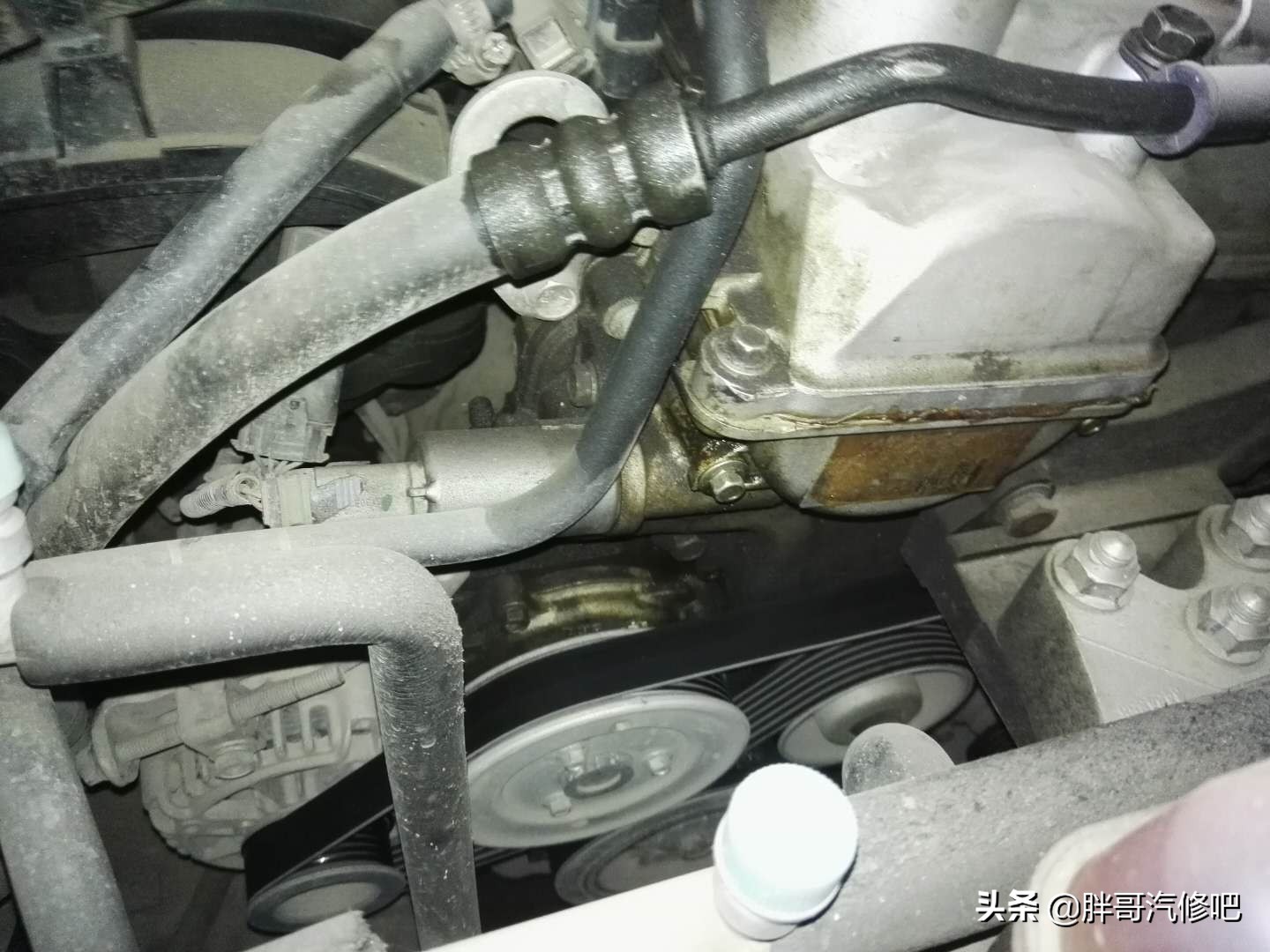 图片[2]_二手车发动机漏油维修 不懂车的小伙伴估计都吓跑了 看了就明白_5a汽车网