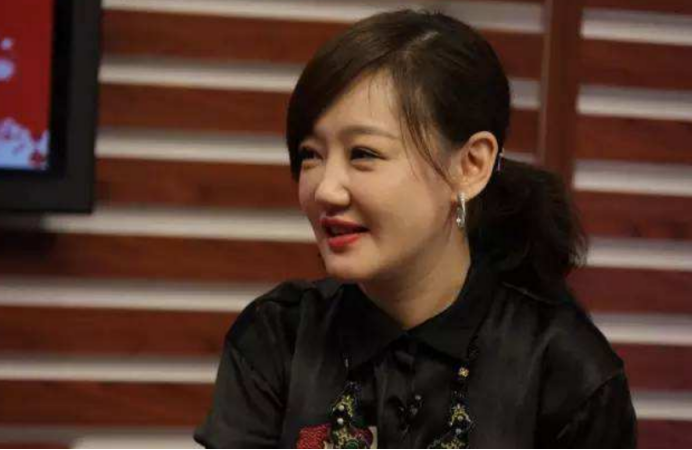 41岁陈好被邀重聚粉红四美，42岁哈妹无戏拍，上