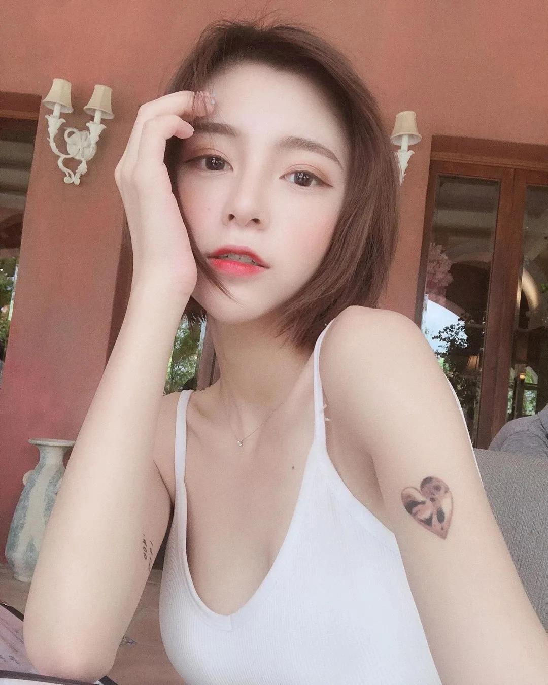 海贼王现实生活版娜美魔鬼身材完美女神图片