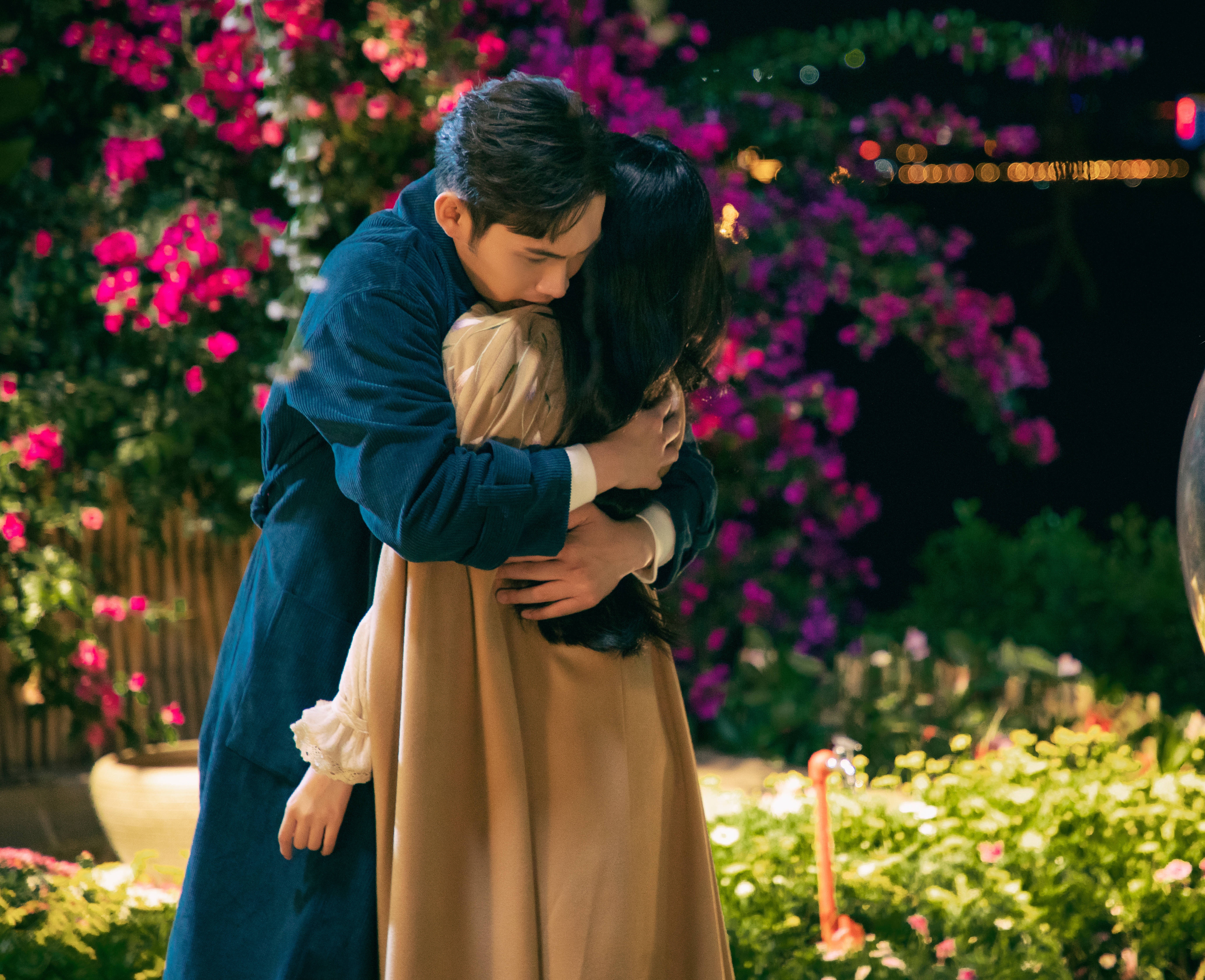 Zhang Binbin dispatch: Come across is put, we combine a film together, netizen: The first think Guan Xuan