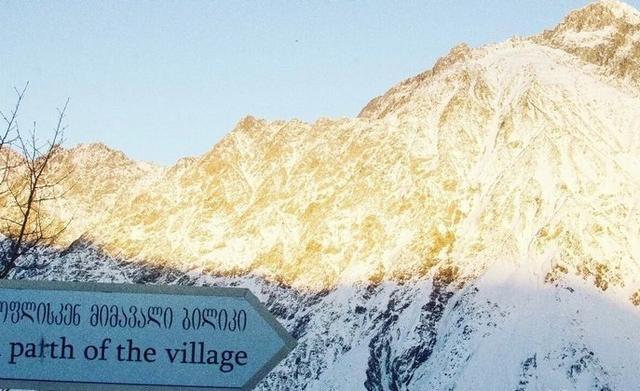 曾是苏联加盟共和国，后却被多个国家入侵！如