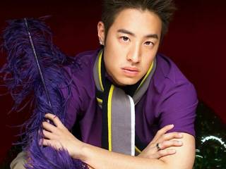 潘玮柏突然官宣结婚，周杰伦撒花为他庆祝，网