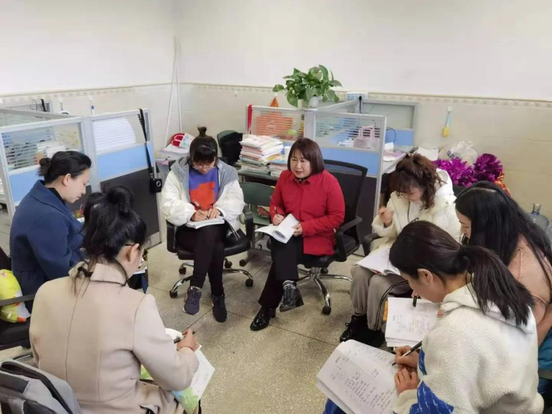 共促发展“语”你同行双流实验小学外国语学校语文组教研简讯