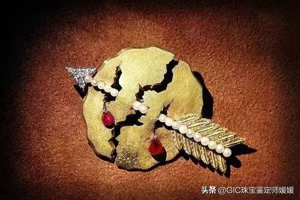常规的珠宝看腻了，这些脑洞大开的珠宝设计，完全颠覆你的想象！插图56