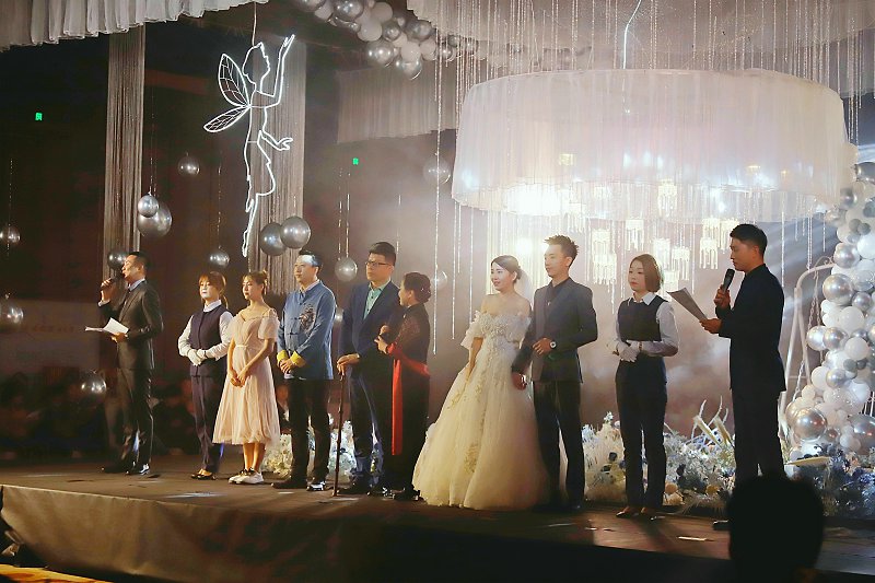 为爱造梦!平凉市婚博会唯美举办
