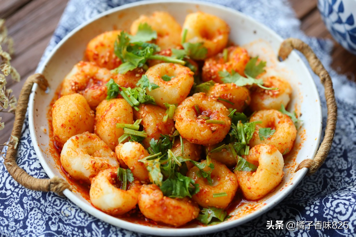 土豆新做法，香辣酸爽软糯劲道特开胃，比凉皮还好吃，适合夏天吃