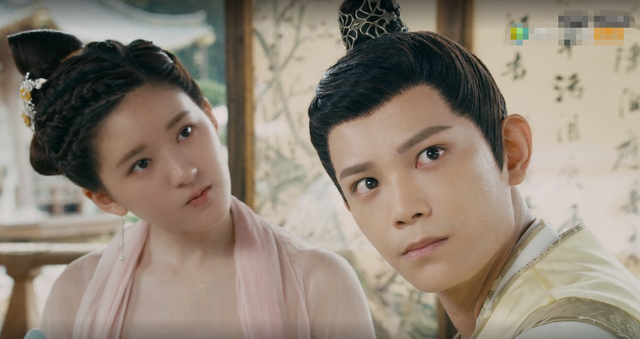 从广告模特到影视演员，新剧搭档流量小花，成