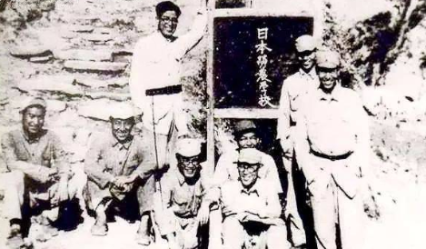 抗日儒将安征夫，原名安问卜，毛主席：就叫安