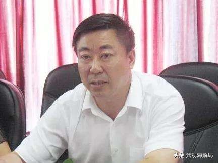 “大肆卖官鬻爵”的市委原书记受审 其搭档曾被指“五毒俱全”