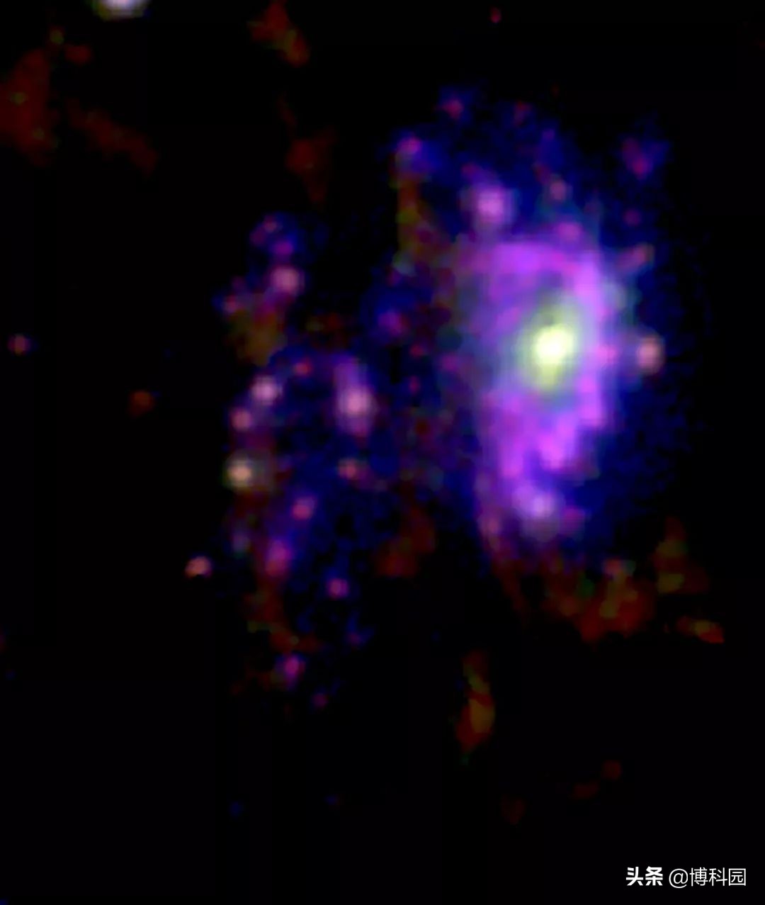 原来是超大质量黑洞“杀死”了这只水母星系